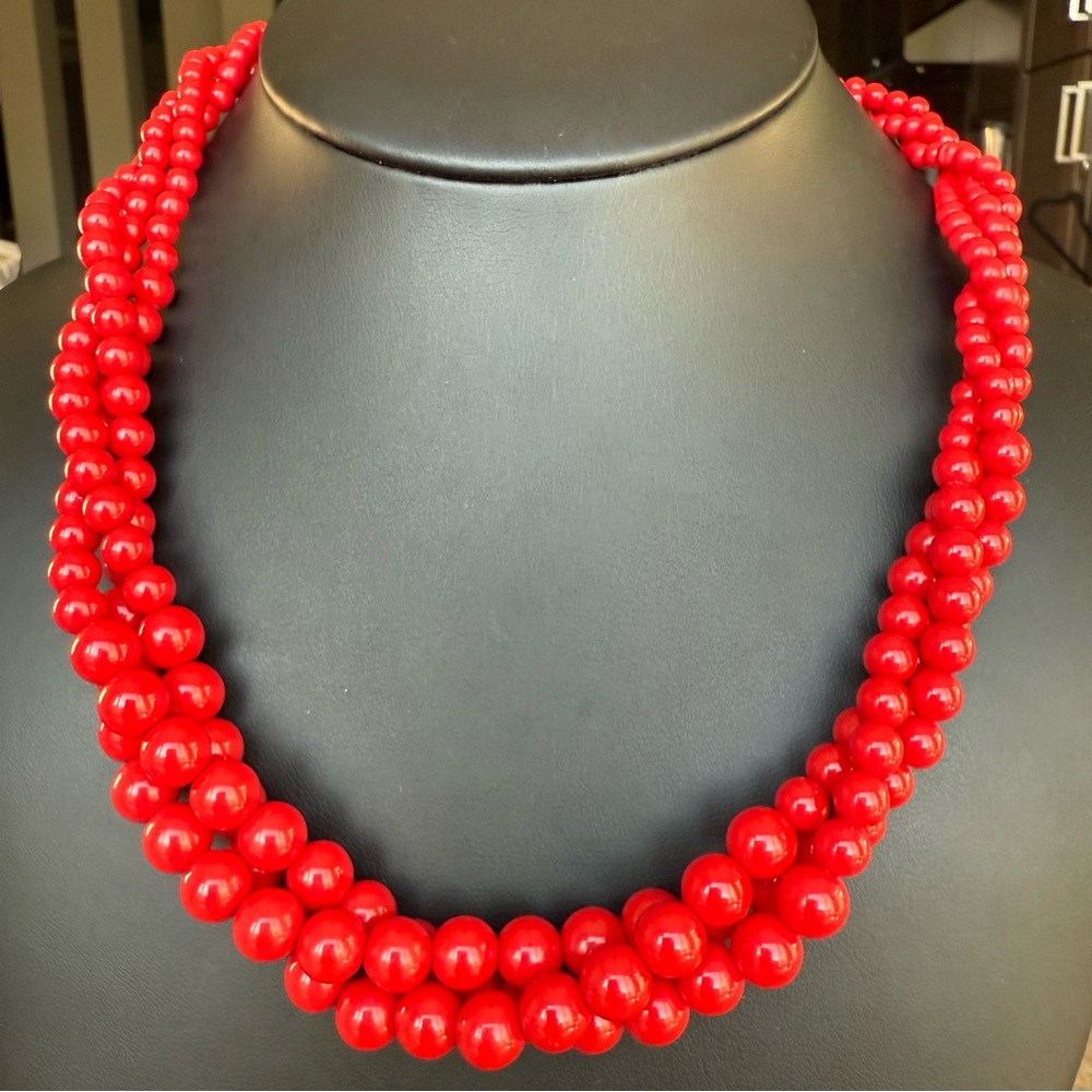 Napier Multi Twisted Strand Red Graduated Plastic Beaded Necklace 19” Length